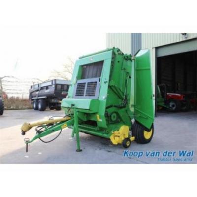 John Deere  592 Baler