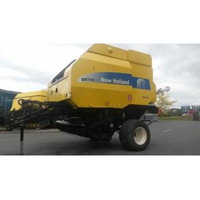 New Holland NH BR750