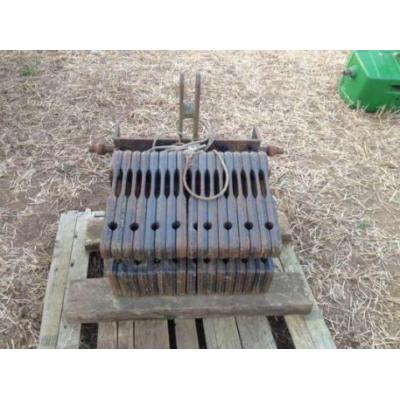 Used set 17 X 50kg tractor weights