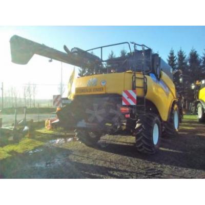 New Holland CR 8.80