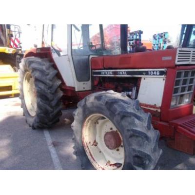 Case IH 1046