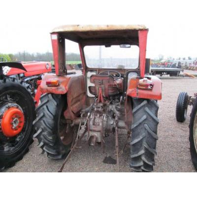 Massey Ferguson 140