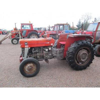 Massey Ferguson 152-8