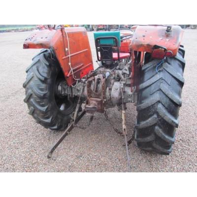 Massey Ferguson 152-8