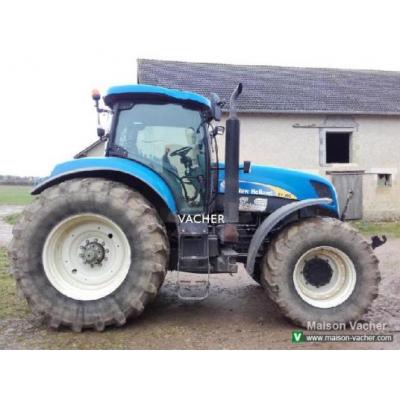 New Holland T 7050