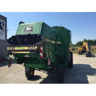 John Deere 1055