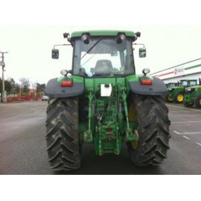 John Deere
                     7720