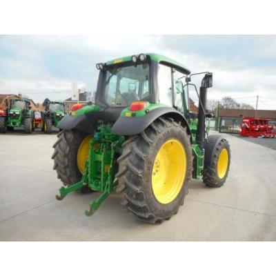 John Deere
                     6115M