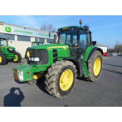 John Deere
                     6830