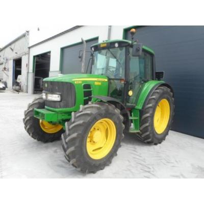 John Deere
                     6330