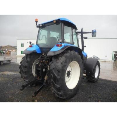 New Holland
                     TM155