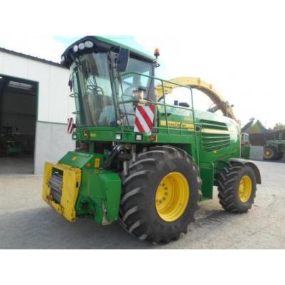 John Deere
                     7350