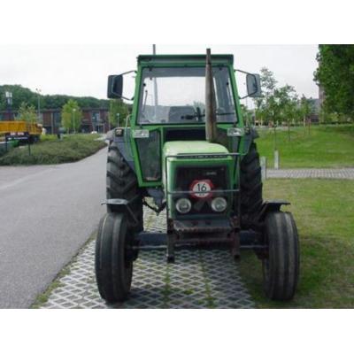 Deutz-Fahr
                     D 7807 C