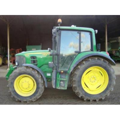 John Deere
                     6230