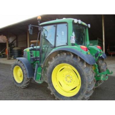 John Deere
                     6230