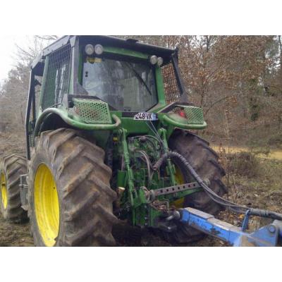 John Deere
                     6830 P