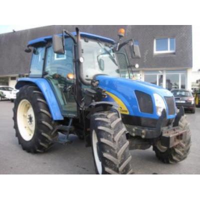 New Holland
                     T 5050