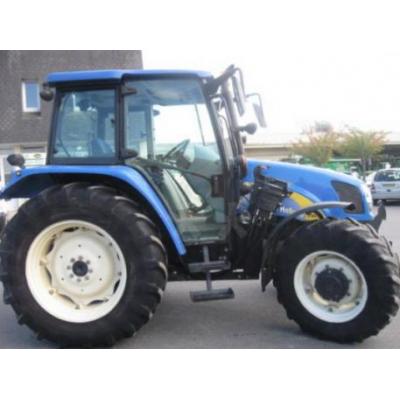 New Holland
                     T 5050