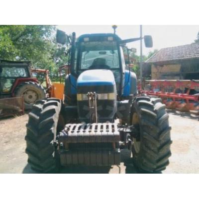 New Holland
                     TM 140