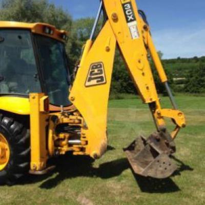 JCB
                     3 CX