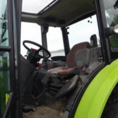 Claas
                     AXOS 330 CX