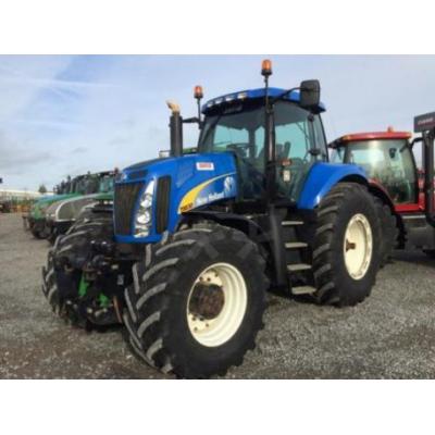 New Holland
                     T8030