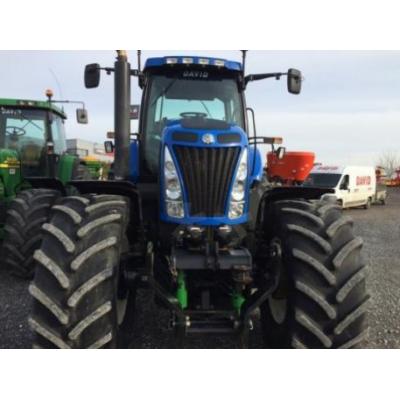 New Holland
                     T8030