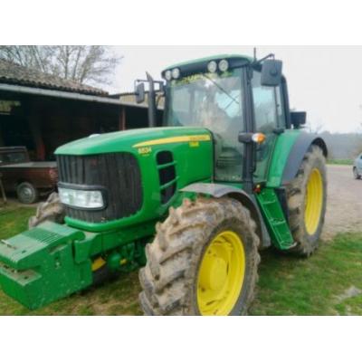 John Deere
                     6534