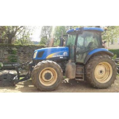 New Holland
                     TS115A